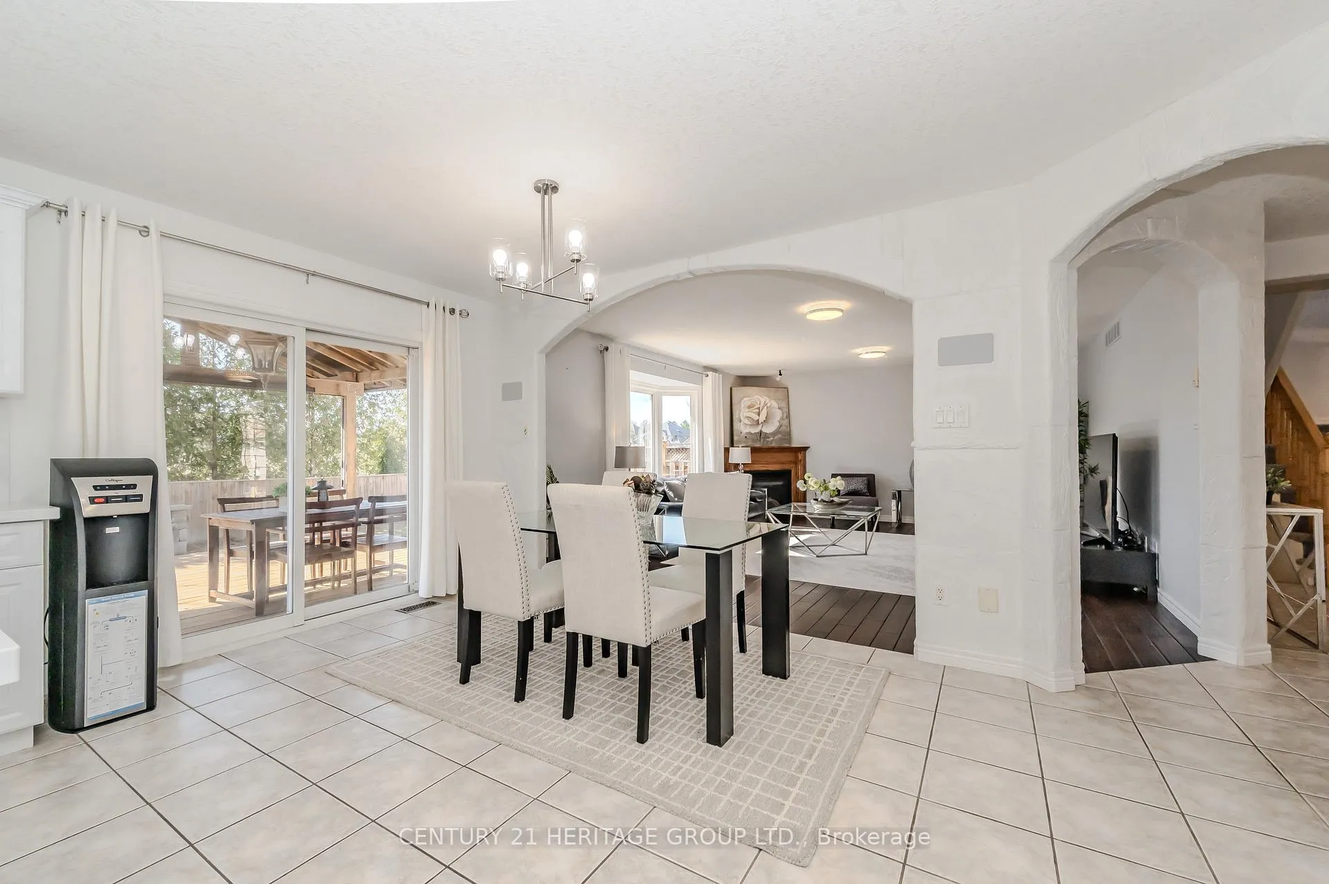 Photo 15 of 218 Hawkswood Drive, Kitchener, Bridgeport — HOMEH
