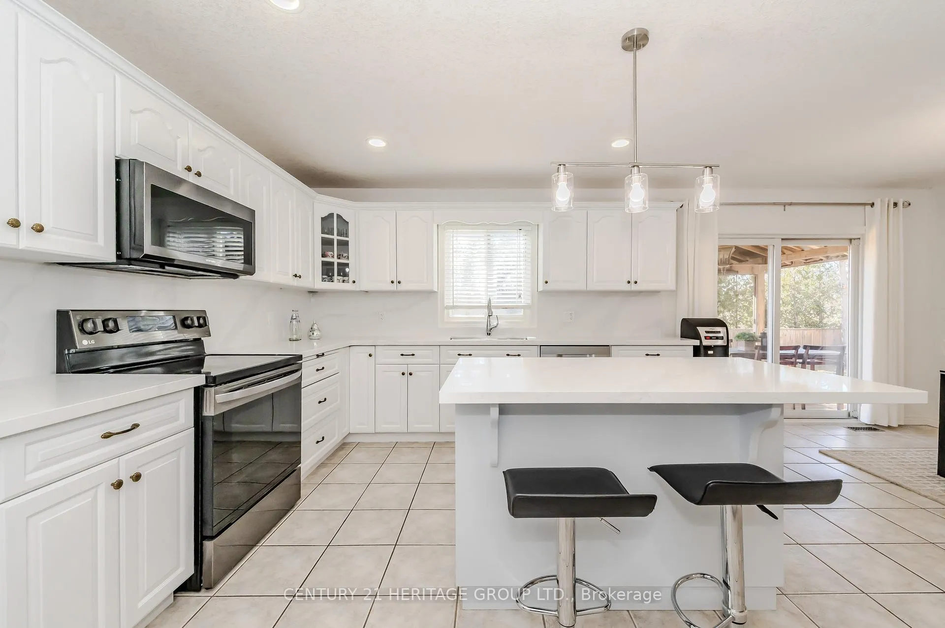 Photo 20 of 218 Hawkswood Drive, Kitchener, Bridgeport — HOMEH