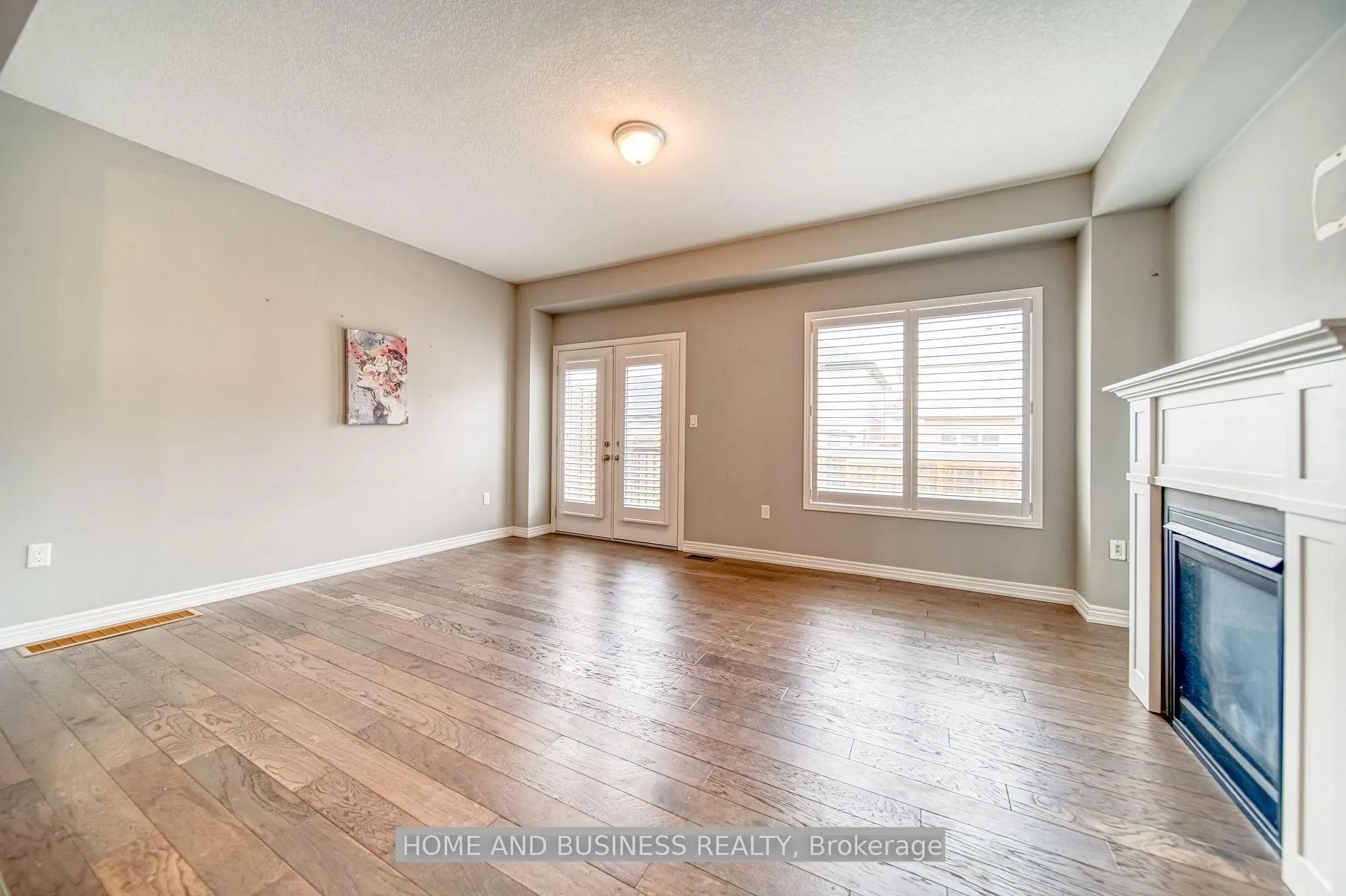 Photo 11 of 206 Lormont Boulevard, Hamilton, Stoney Creek Mountain — HOMEH