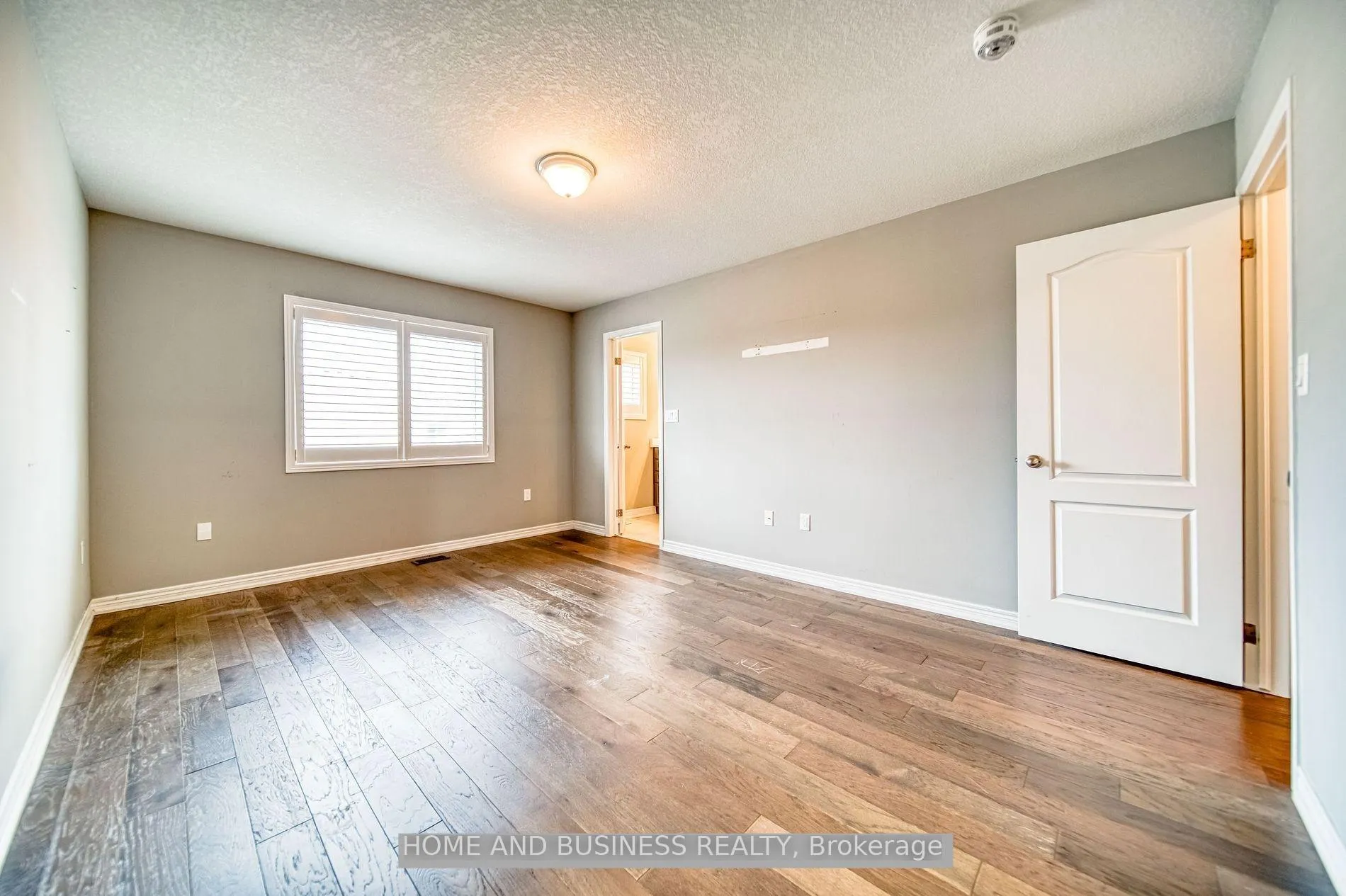 Photo 20 of 206 Lormont Boulevard, Hamilton, Stoney Creek Mountain — HOMEH