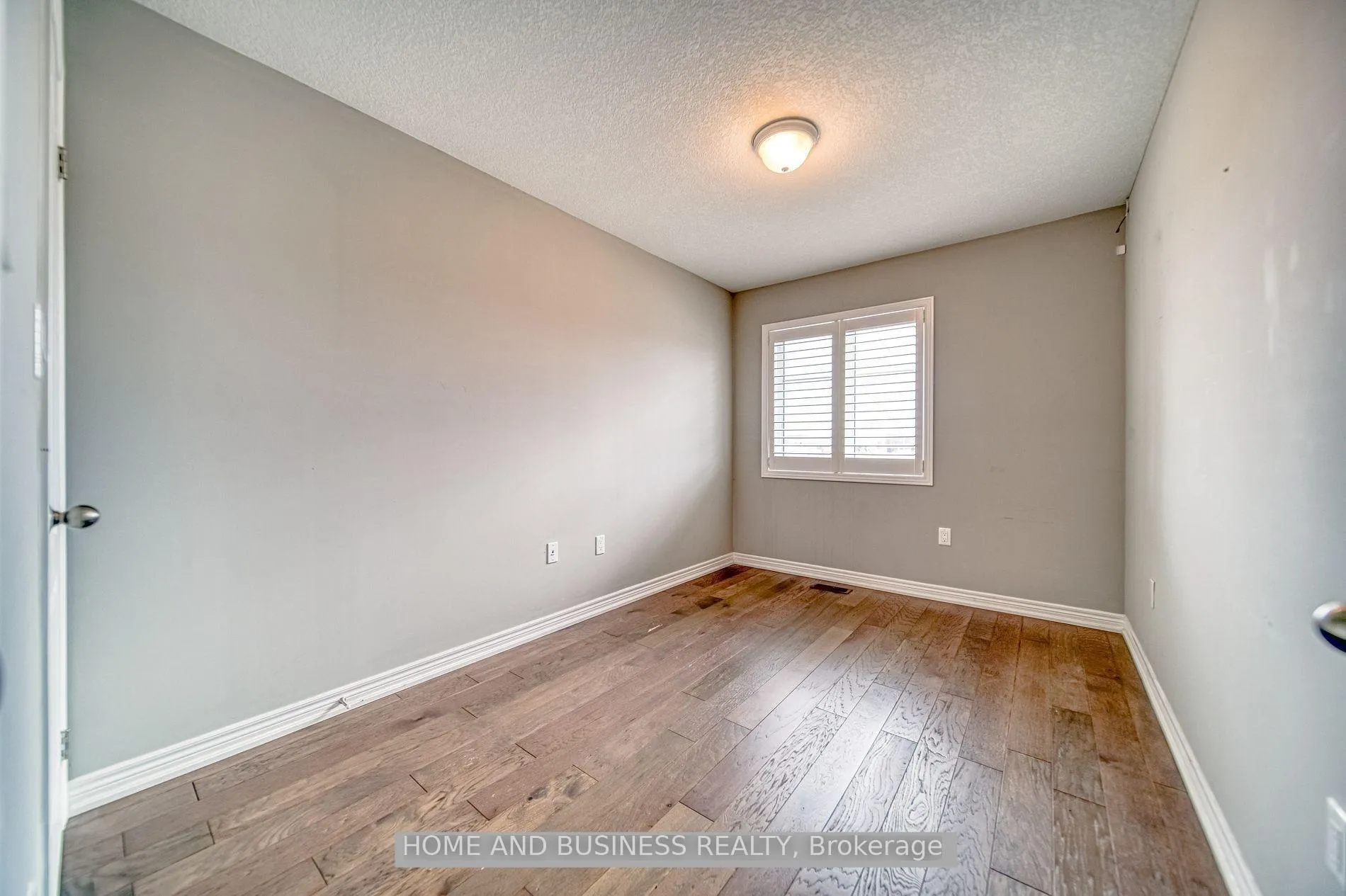 Photo 25 of 206 Lormont Boulevard, Hamilton, Stoney Creek Mountain — HOMEH
