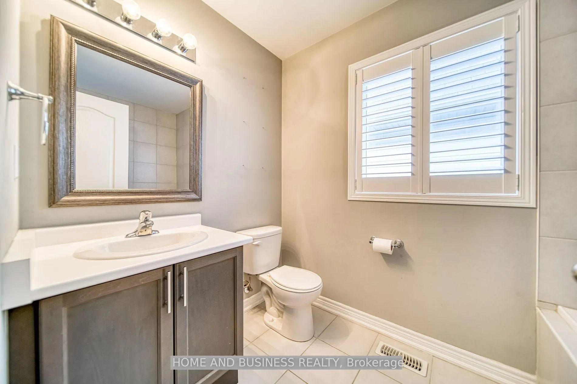Photo 26 of 206 Lormont Boulevard, Hamilton, Stoney Creek Mountain — HOMEH