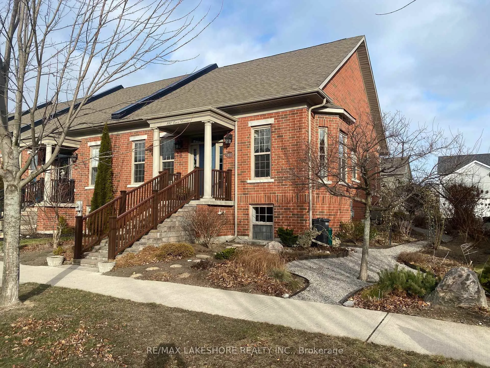 Photo 2 of 802 Lees Avenue, Cobourg — HOMEH