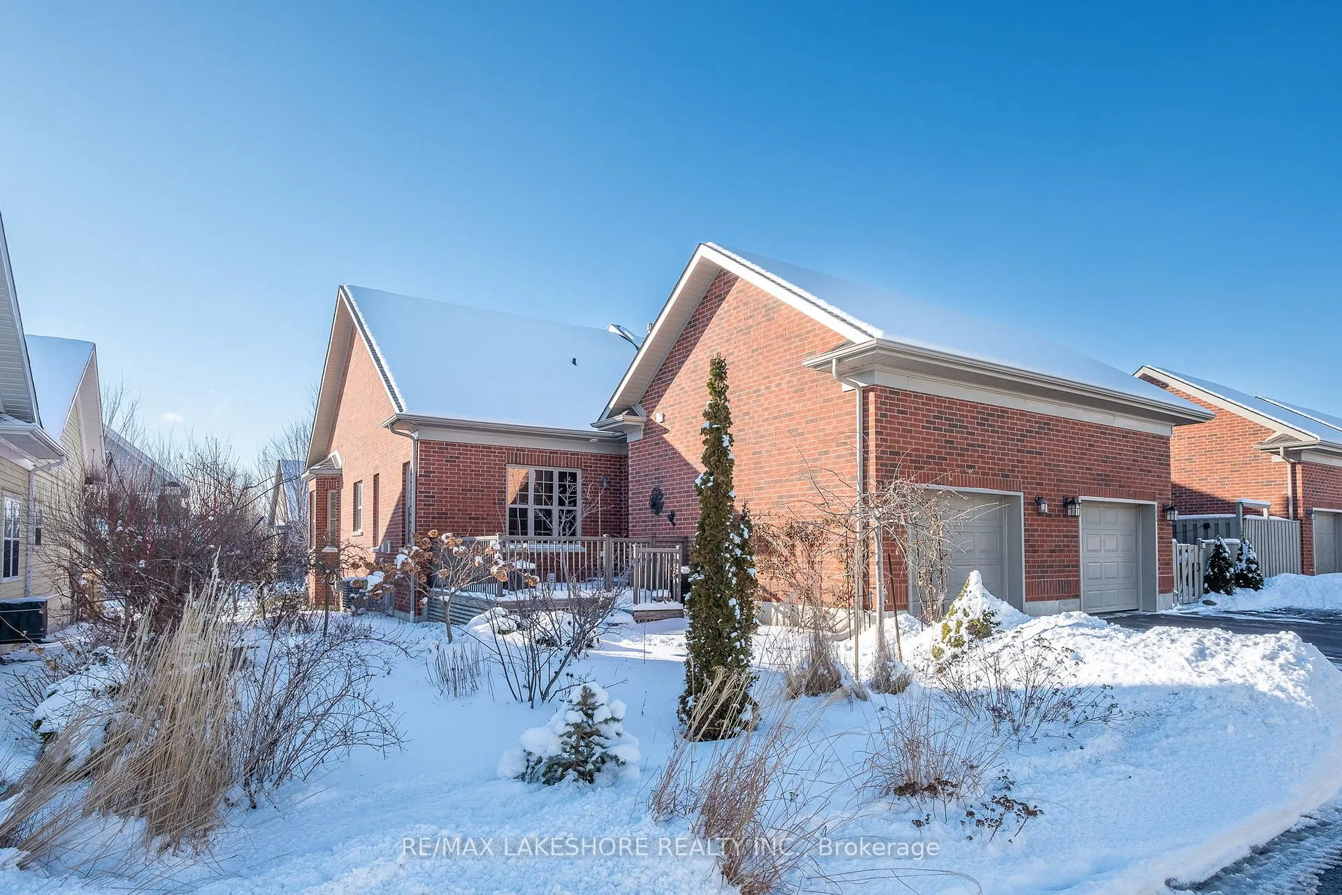 Photo 4 of 802 Lees Avenue, Cobourg — HOMEH