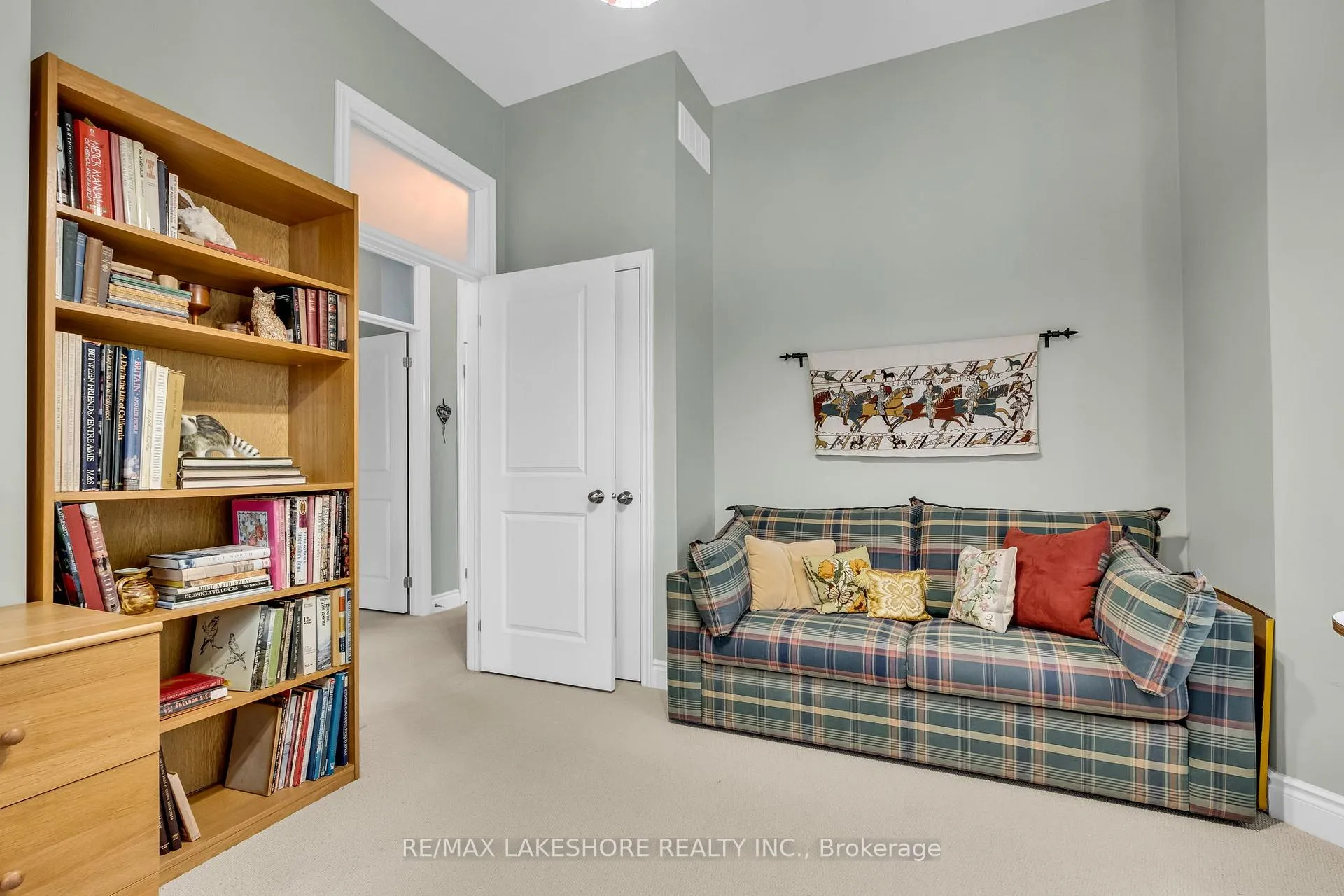 Photo 10 of 802 Lees Avenue, Cobourg — HOMEH