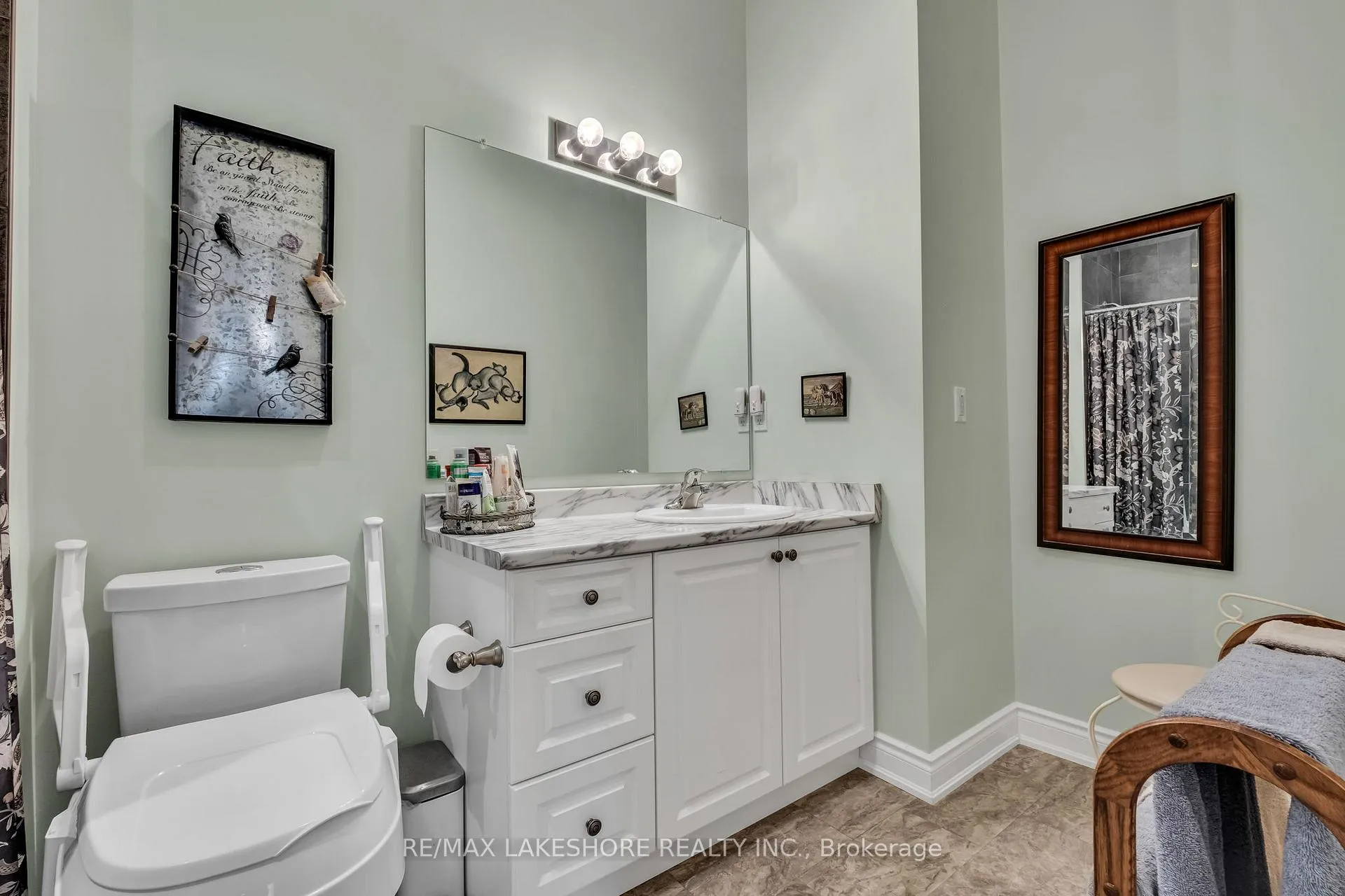 Photo 13 of 802 Lees Avenue, Cobourg — HOMEH