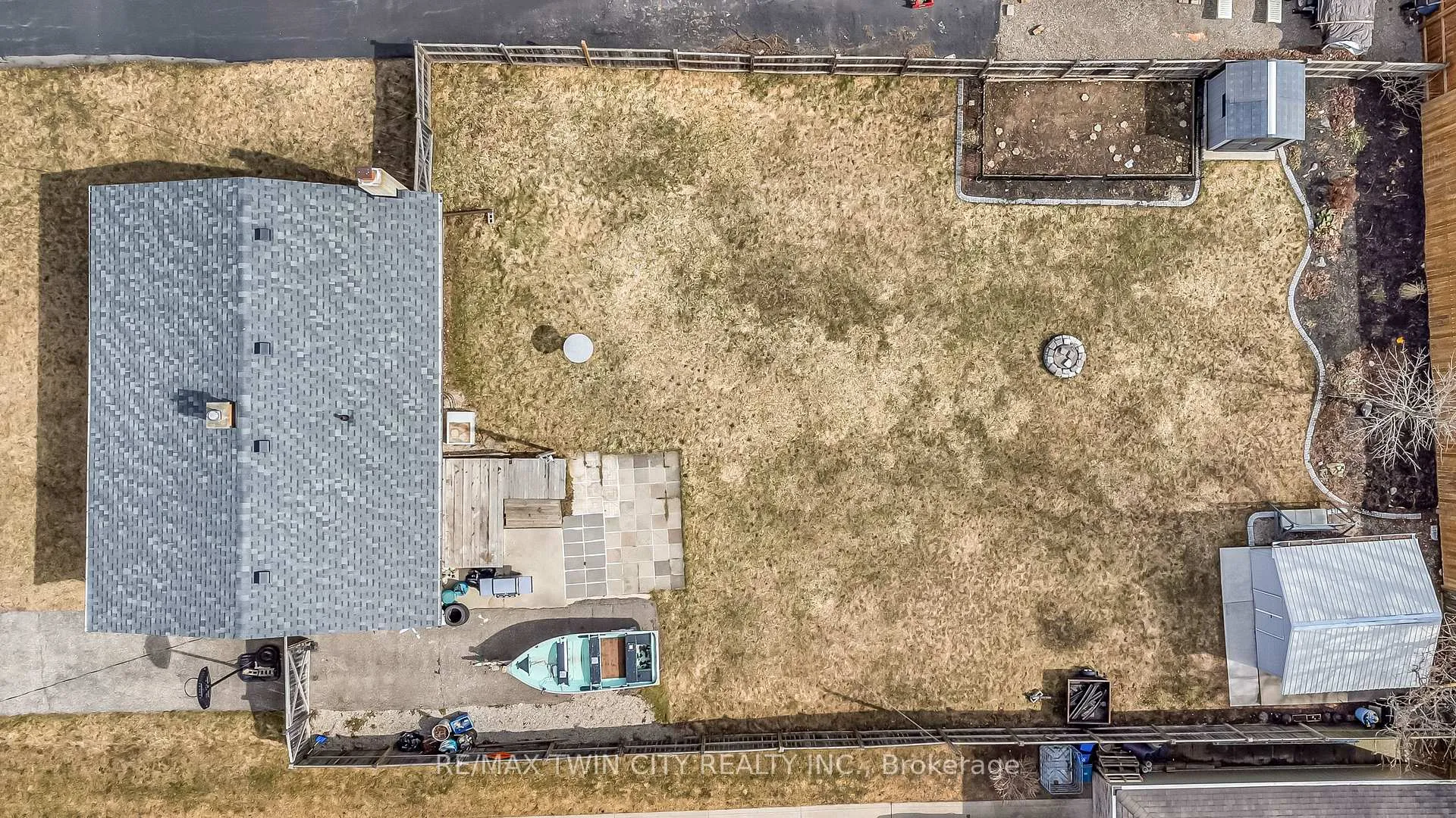 Photo 3 of 32 Schweitzer Street N, Kitchener, Bridgeport — HOMEH