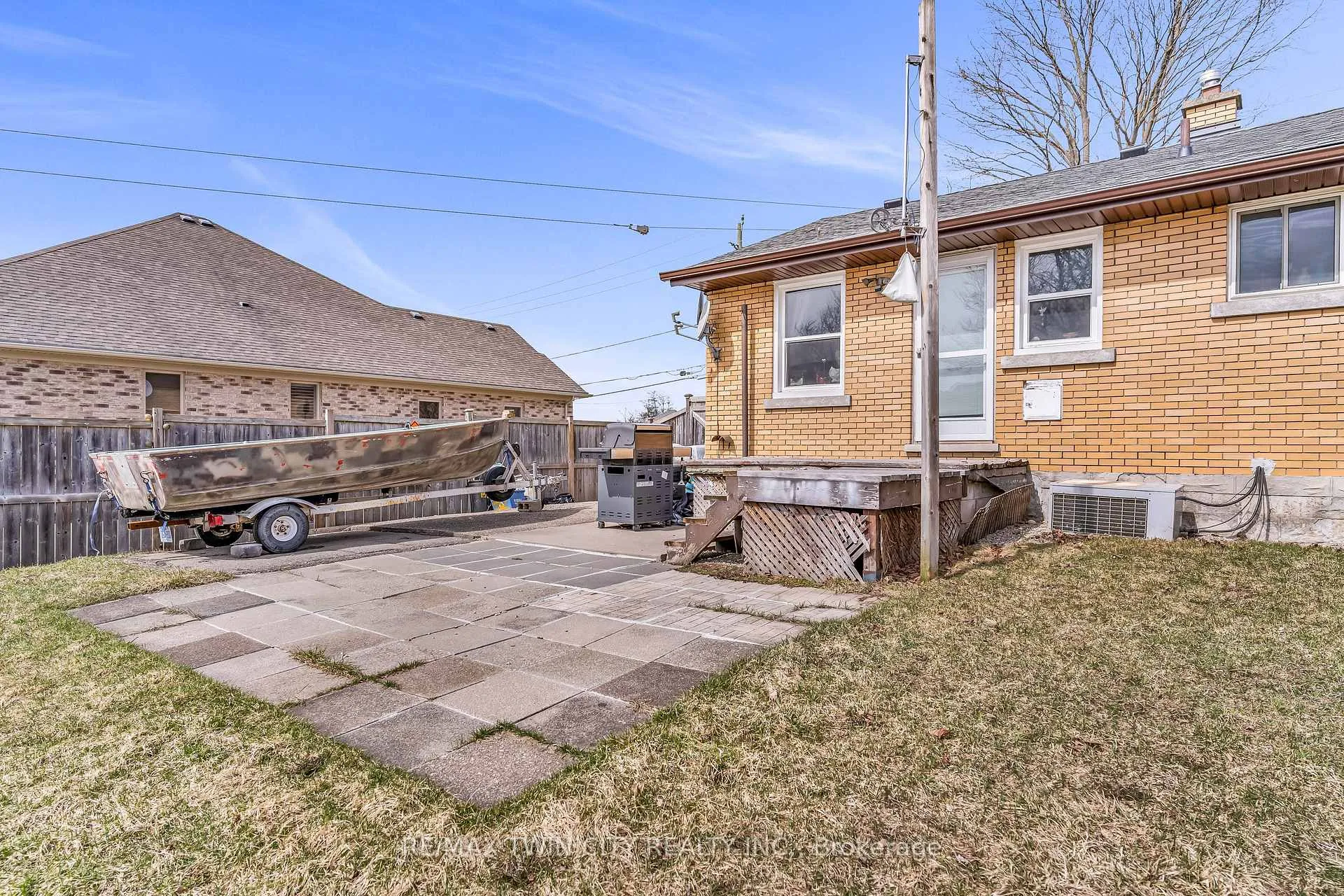 Photo 12 of 32 Schweitzer Street N, Kitchener, Bridgeport — HOMEH