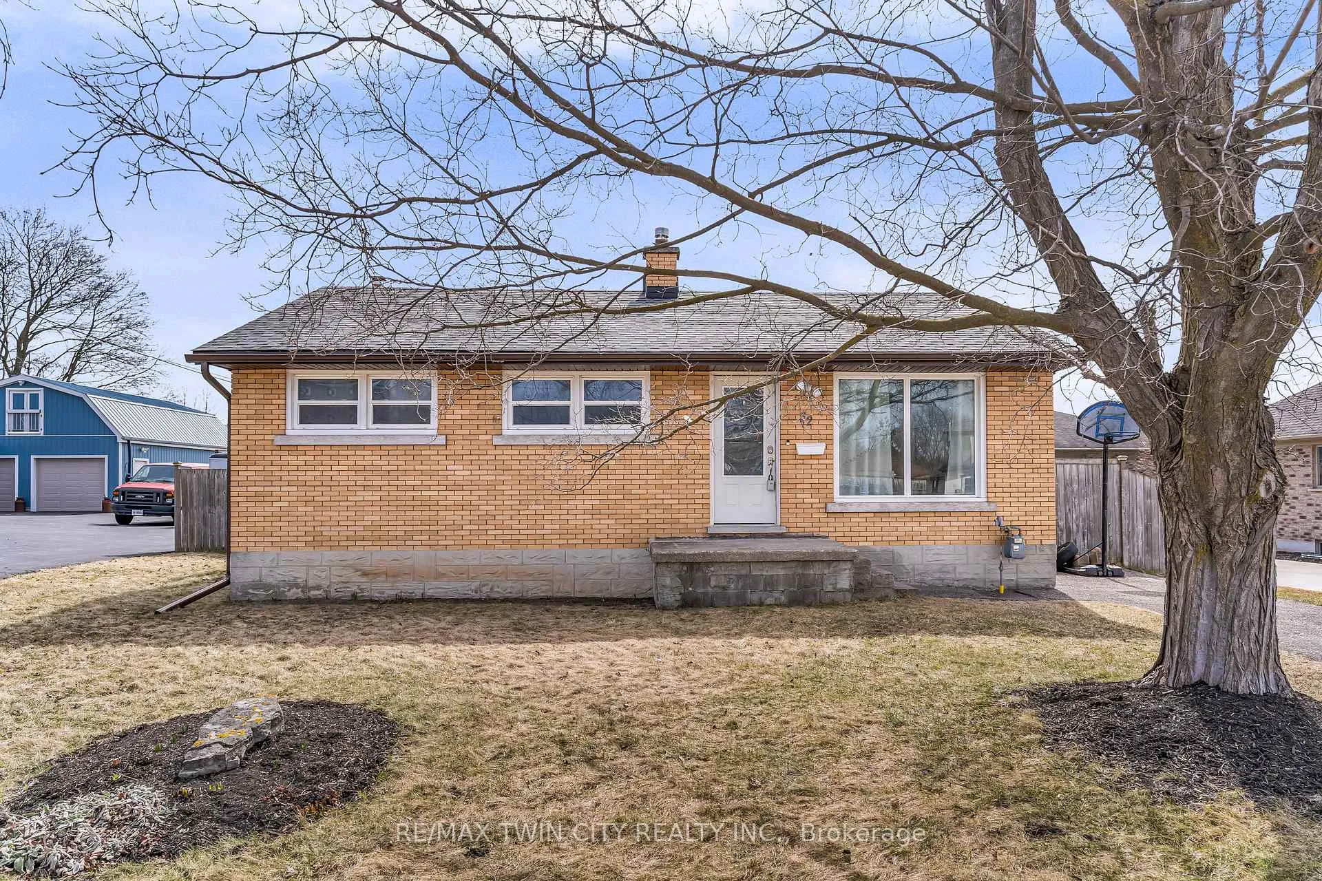 Photo 15 of 32 Schweitzer Street N, Kitchener, Bridgeport — HOMEH