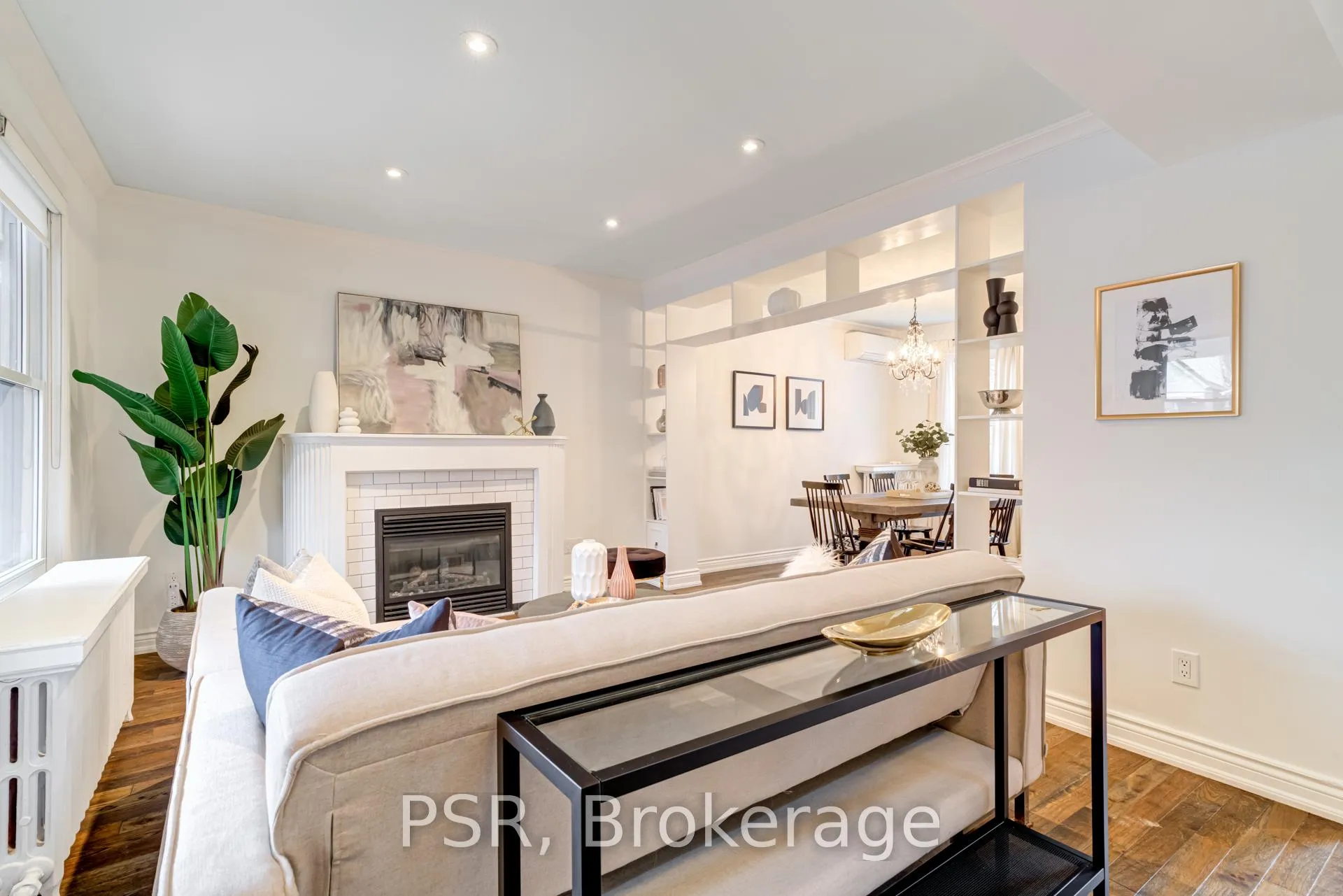 Photo 4 of 358 Cedarvale Avenue, Toronto, Woodbine-Lumsden — HOMEH
