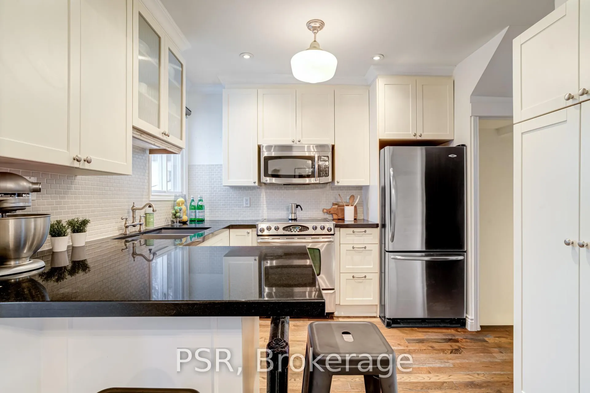 Photo 12 of 358 Cedarvale Avenue, Toronto, Woodbine-Lumsden — HOMEH