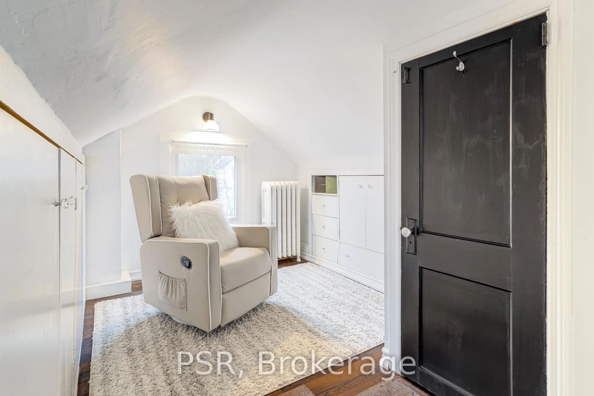 Photo 20 of 358 Cedarvale Avenue, Toronto, Woodbine-Lumsden — HOMEH