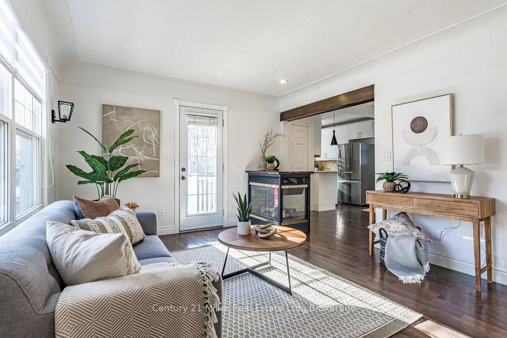 Photo 5 of 2 Bond Street N, Hamilton, Dundas — HOMEH