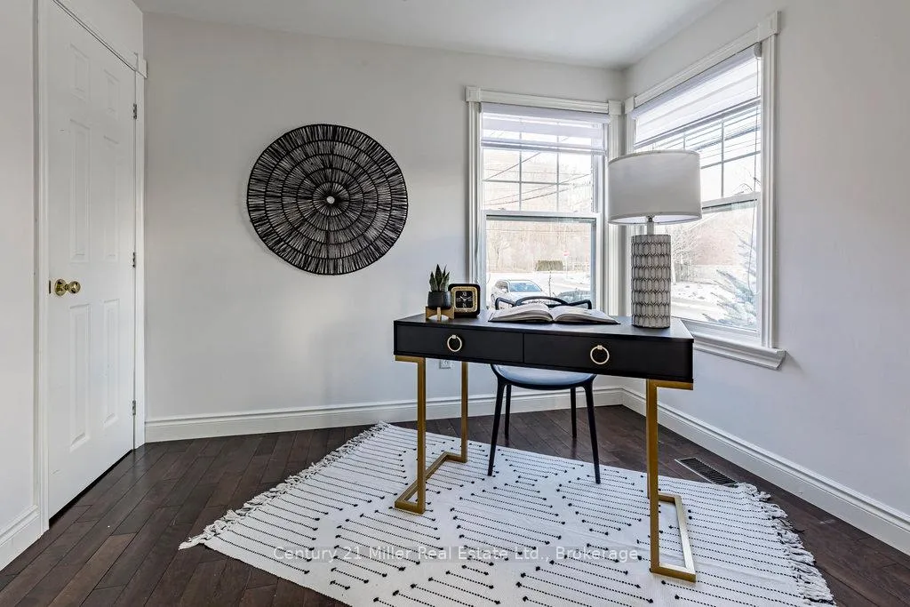 Photo 15 of 2 Bond Street N, Hamilton, Dundas — HOMEH