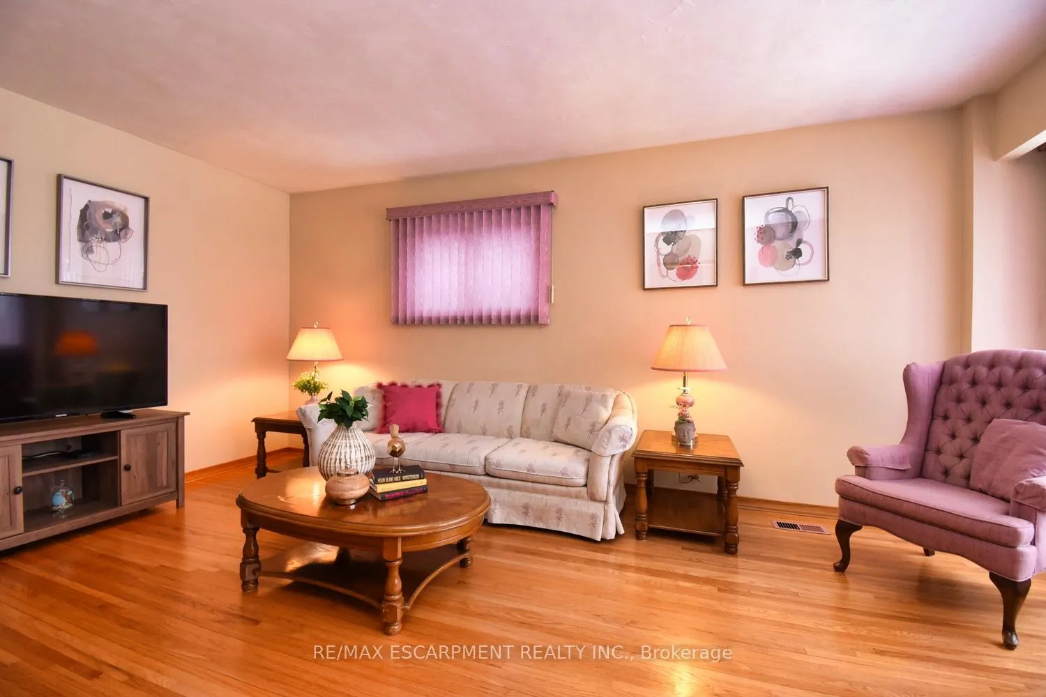 Photo 4 of 40 Seeley Avenue, Hamilton, Burkholme — HOMEH