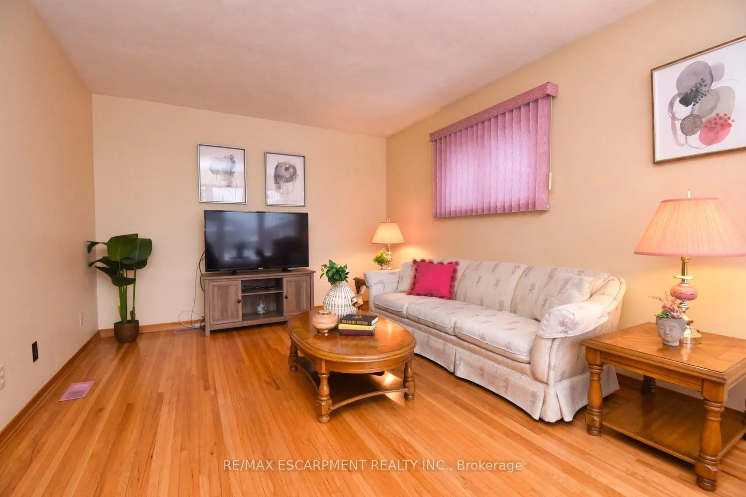 Photo 6 of 40 Seeley Avenue, Hamilton, Burkholme — HOMEH