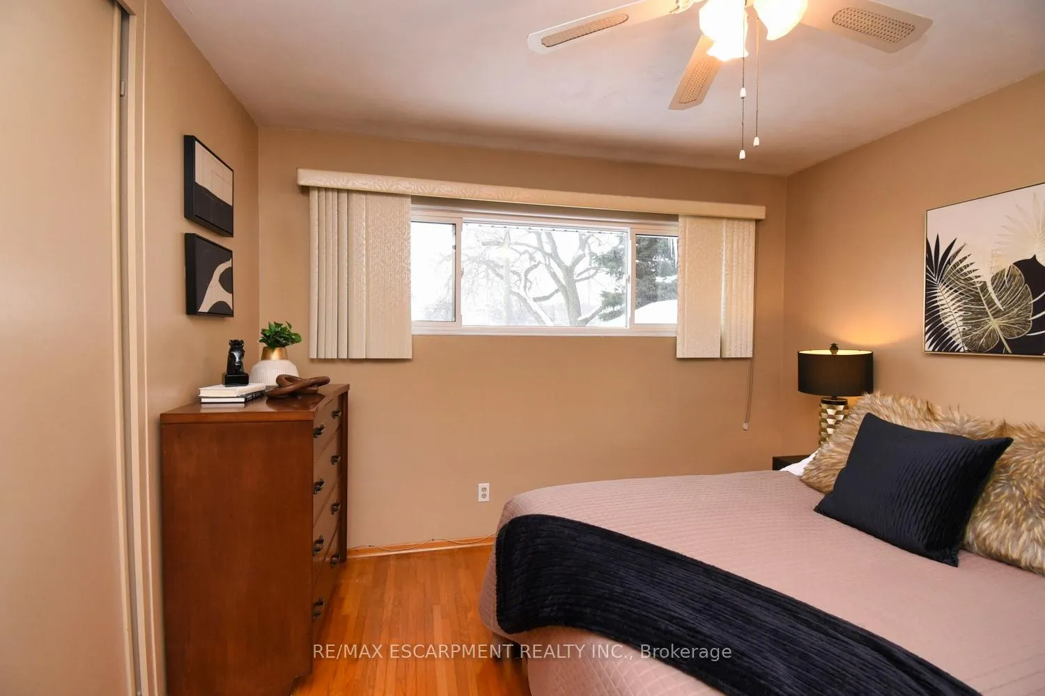 Photo 11 of 40 Seeley Avenue, Hamilton, Burkholme — HOMEH