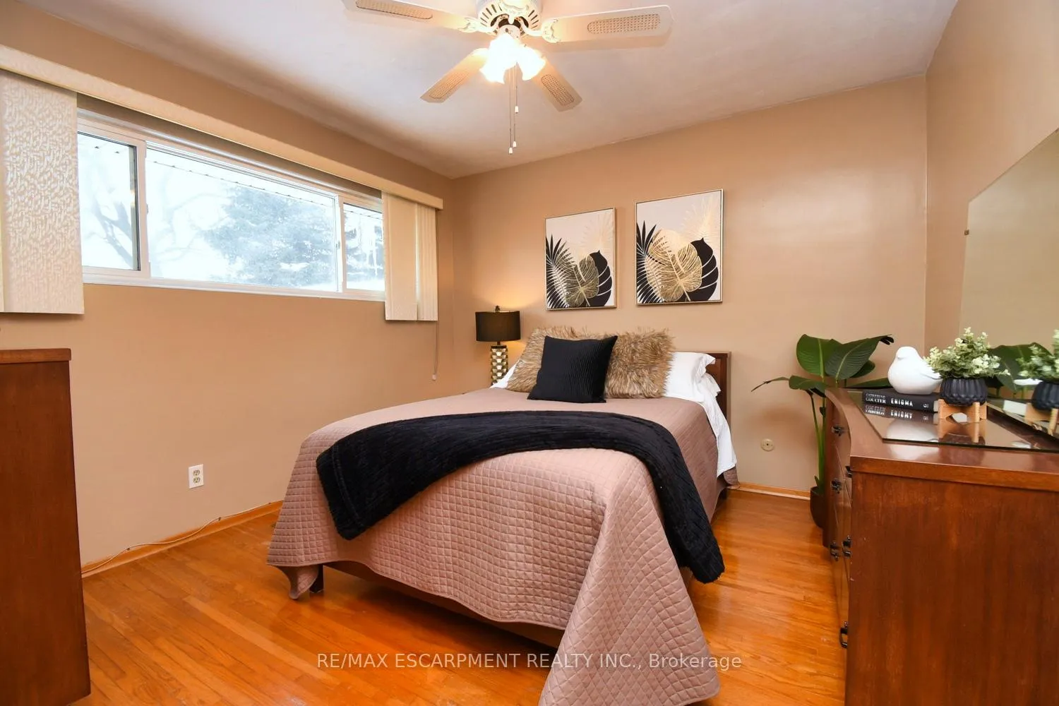 Photo 12 of 40 Seeley Avenue, Hamilton, Burkholme — HOMEH