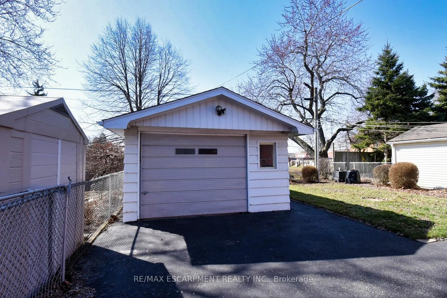 Photo 32 of 40 Seeley Avenue, Hamilton, Burkholme — HOMEH