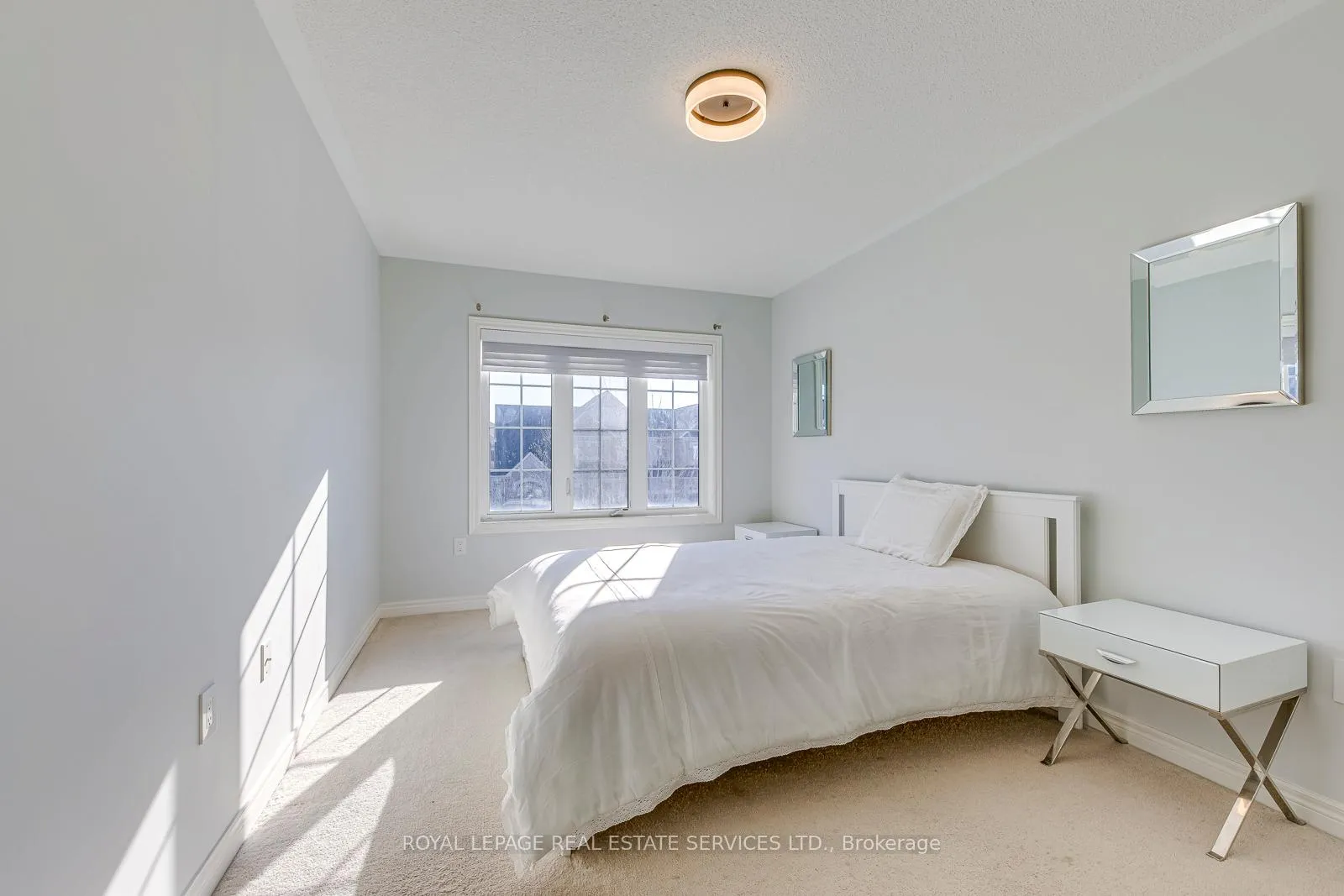 Photo 26 of 563 Settlers Road W, Oakville, Sixteen Hollow — HOMEH