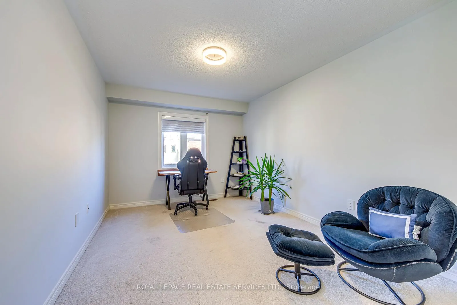Photo 31 of 563 Settlers Road W, Oakville, Sixteen Hollow — HOMEH