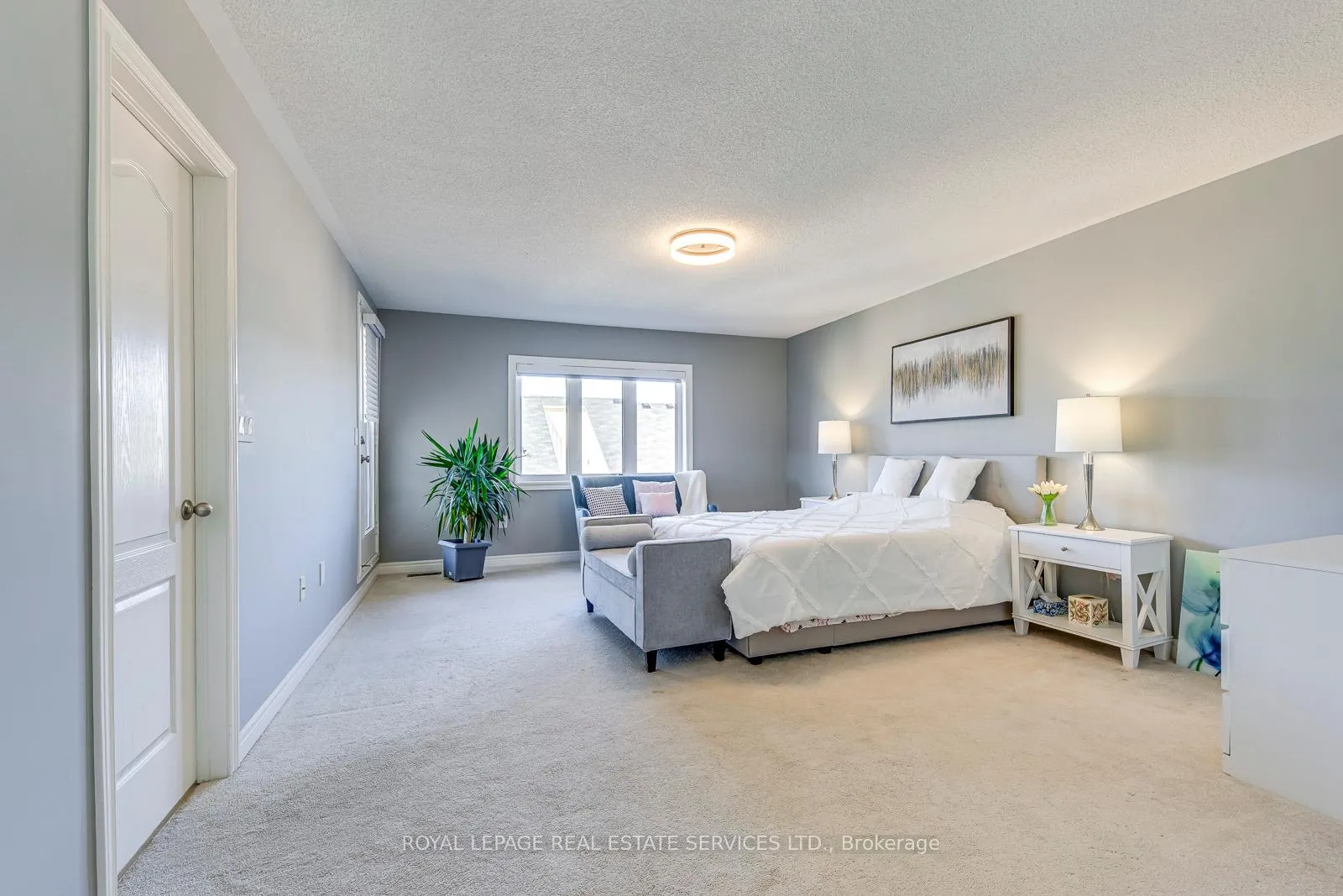 Photo 37 of 563 Settlers Road W, Oakville, Sixteen Hollow — HOMEH