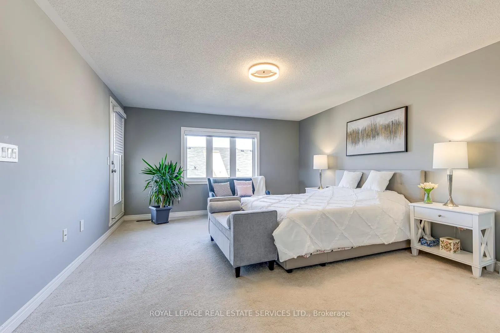 Photo 38 of 563 Settlers Road W, Oakville, Sixteen Hollow — HOMEH