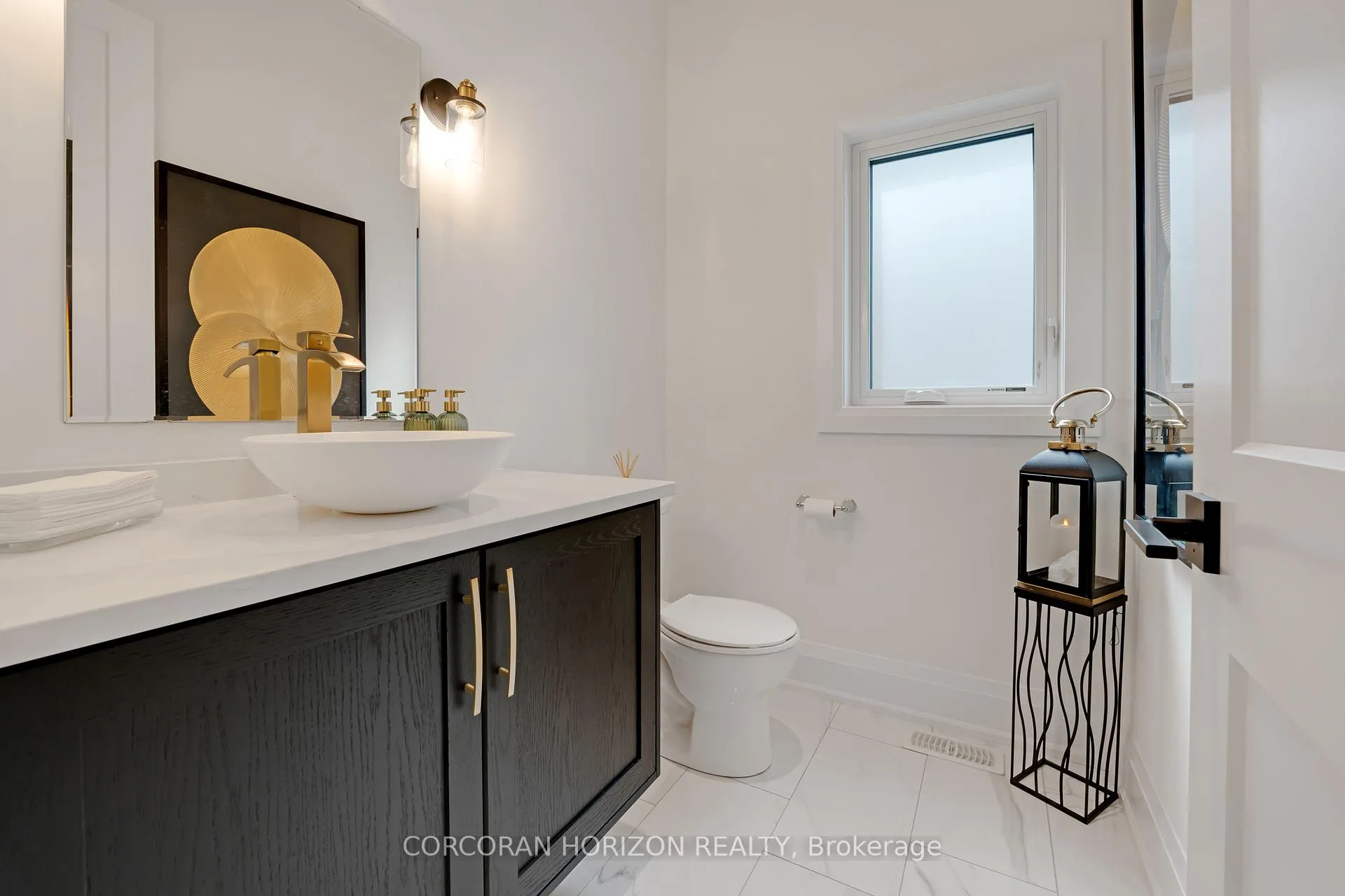 Photo 6 of 521 Bridgemill Crescent, Kitchener — HOMEH