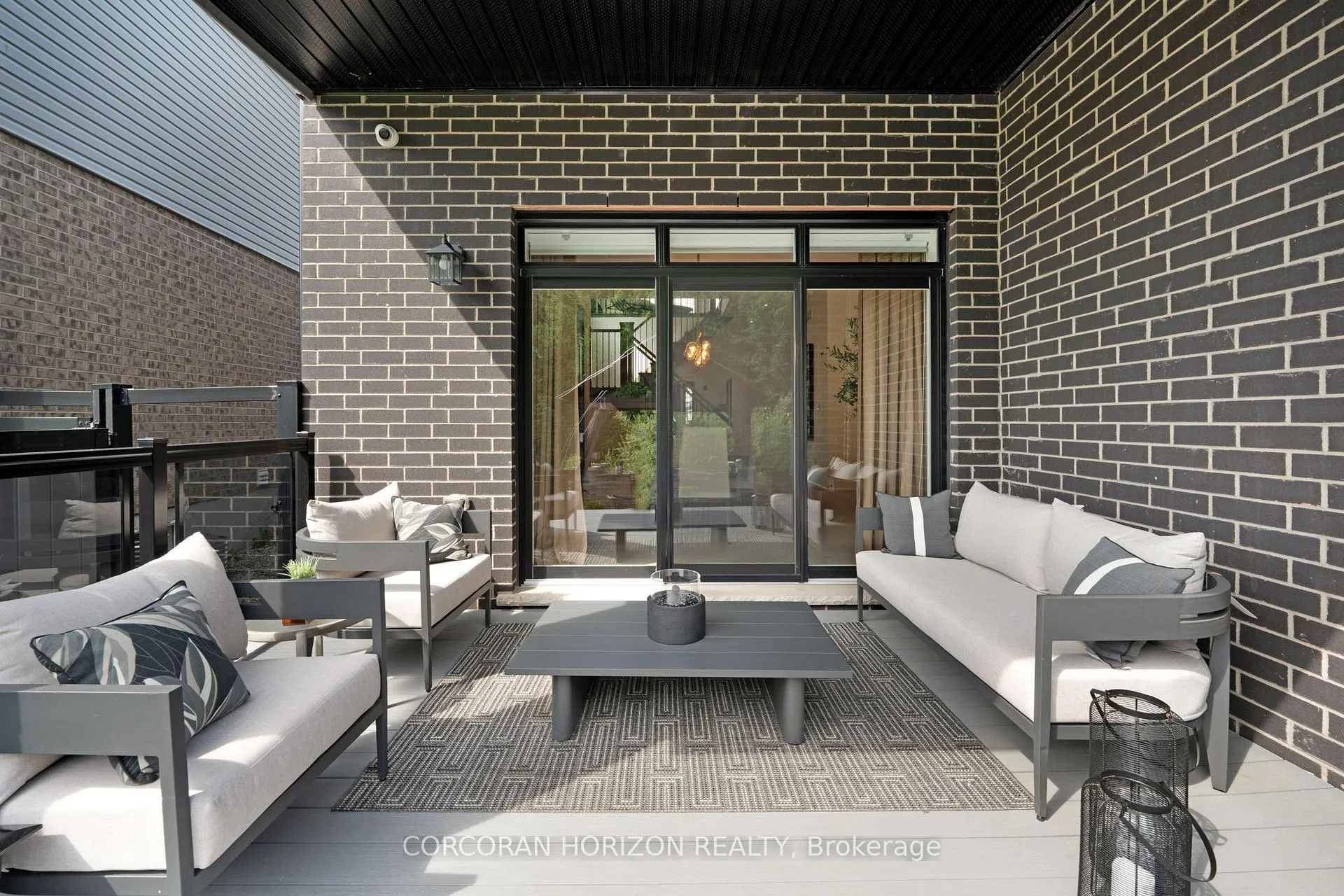 Photo 40 of 521 Bridgemill Crescent, Kitchener — HOMEH
