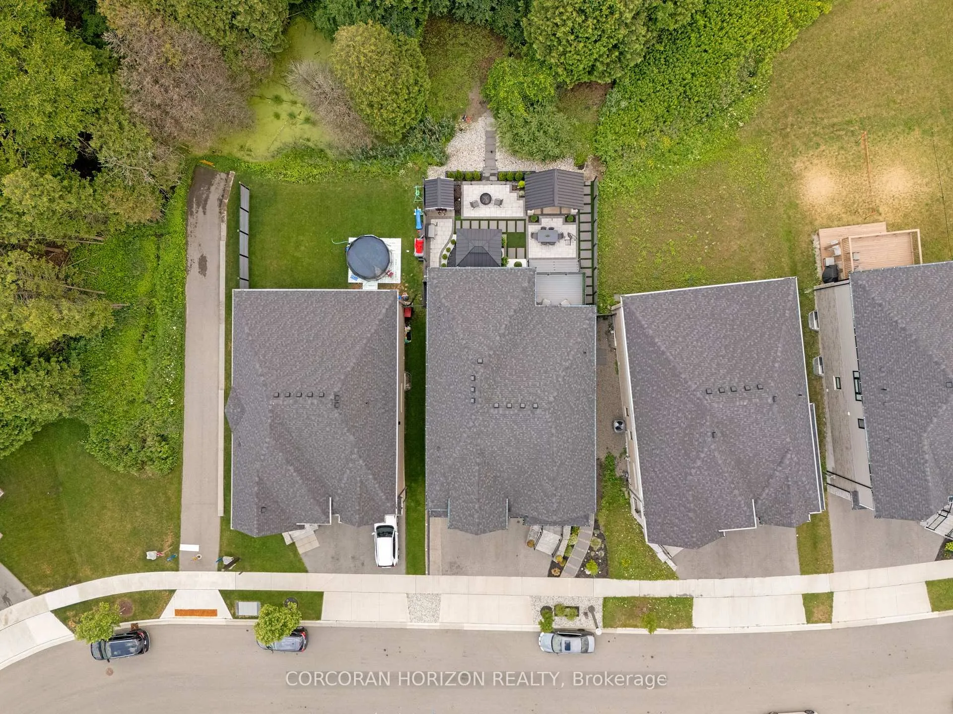 Photo 49 of 521 Bridgemill Crescent, Kitchener — HOMEH