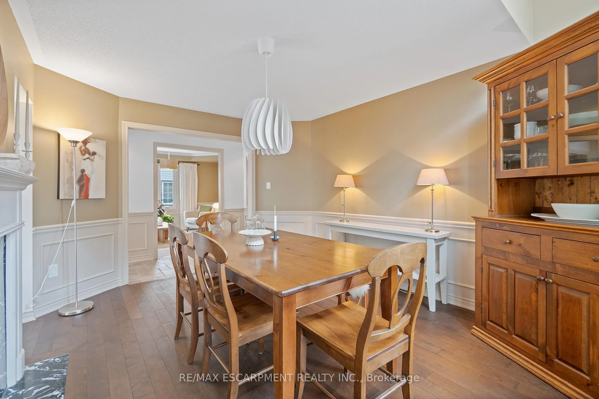 Photo 11 of 45 Strathroy Crescent, Hamilton, Waterdown — HOMEH