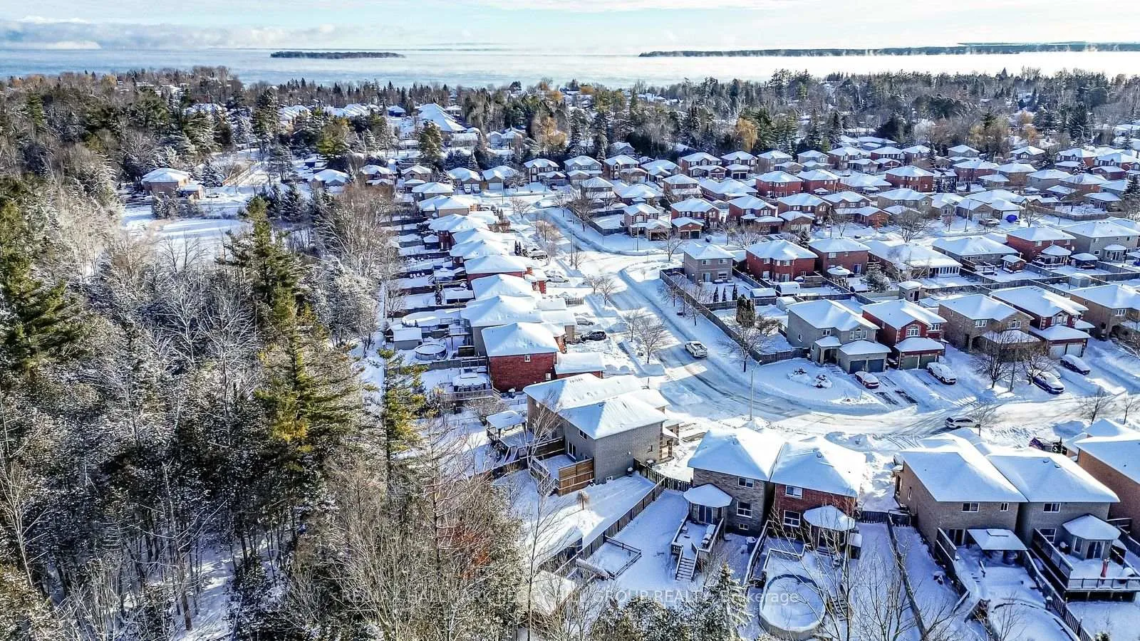 Photo 3 of 2320 Warrington Way, Innisfil, Alcona — HOMEH