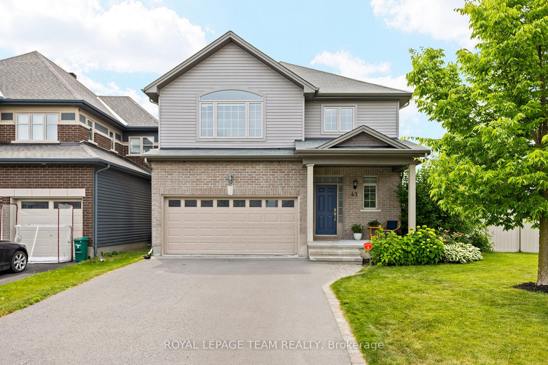 Front of 43 Hibiscus Way