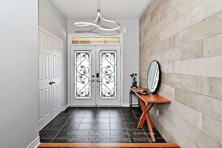 Photo 4 of 28 Maple Valley Road, Vaughan, Patterson — HOMEH