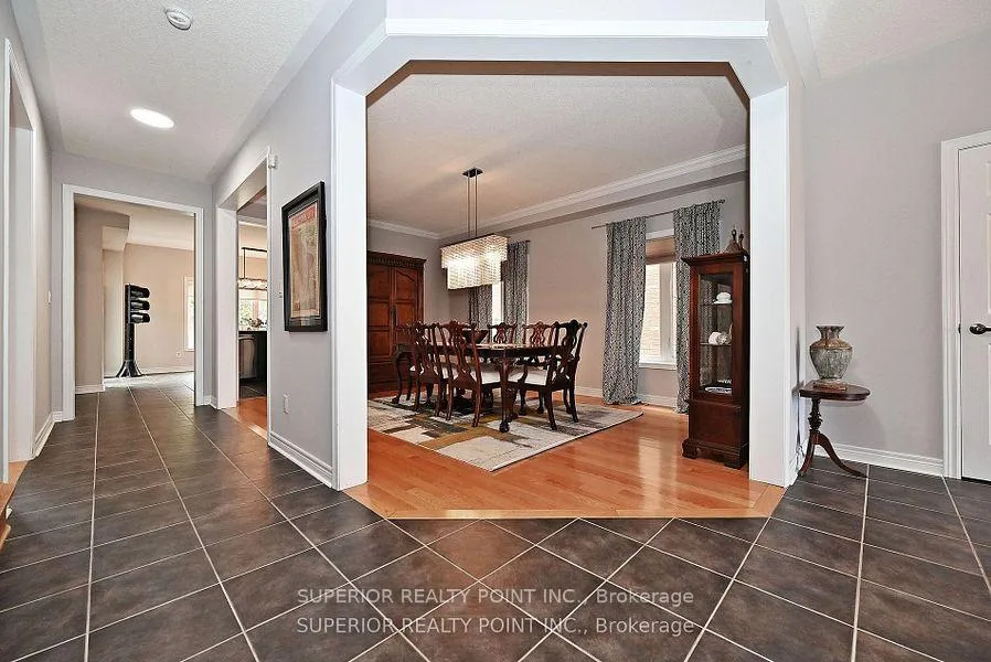 Photo 7 of 28 Maple Valley Road, Vaughan, Patterson — HOMEH