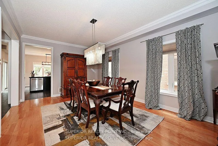 Photo 8 of 28 Maple Valley Road, Vaughan, Patterson — HOMEH