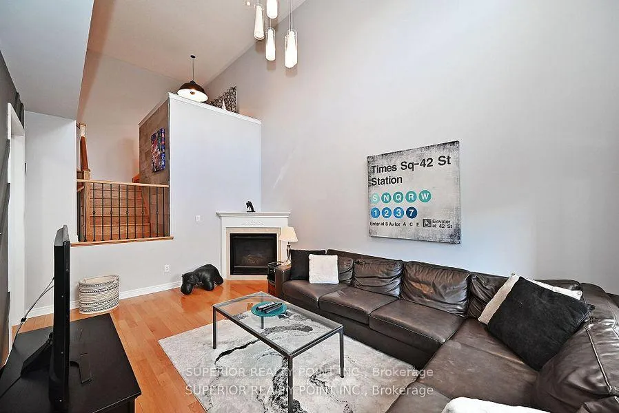 Photo 12 of 28 Maple Valley Road, Vaughan, Patterson — HOMEH