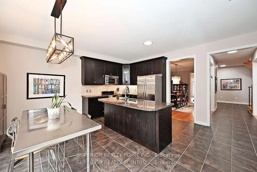 Photo 15 of 28 Maple Valley Road, Vaughan, Patterson — HOMEH