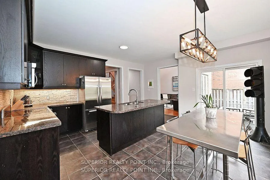 Photo 16 of 28 Maple Valley Road, Vaughan, Patterson — HOMEH