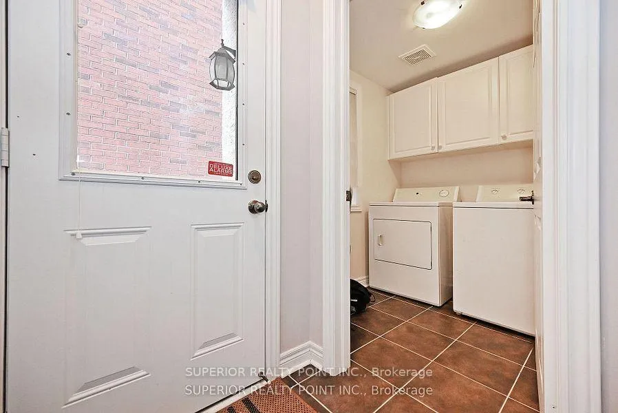Photo 37 of 28 Maple Valley Road, Vaughan, Patterson — HOMEH