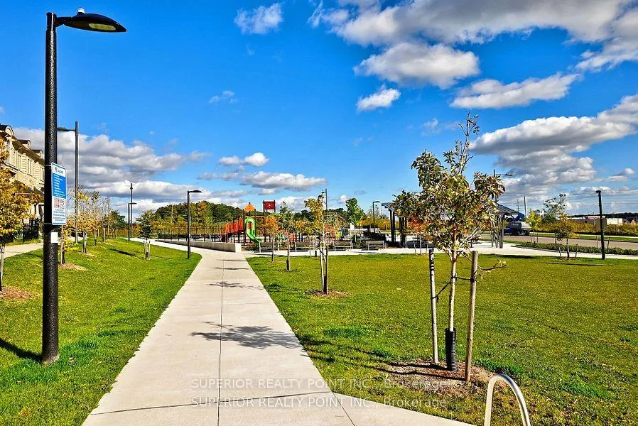 Photo 45 of 28 Maple Valley Road, Vaughan, Patterson — HOMEH