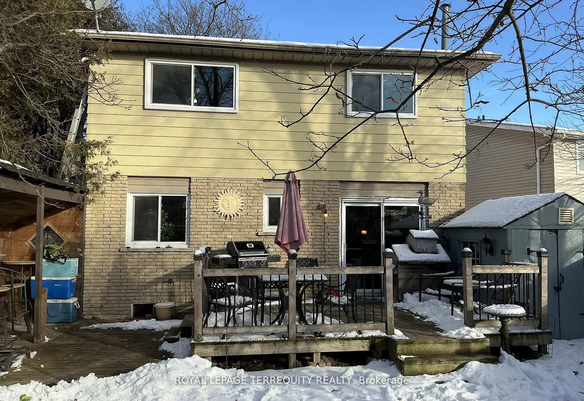 Photo 8 of 527 Carmello Court, Pickering, West Shore — HOMEH