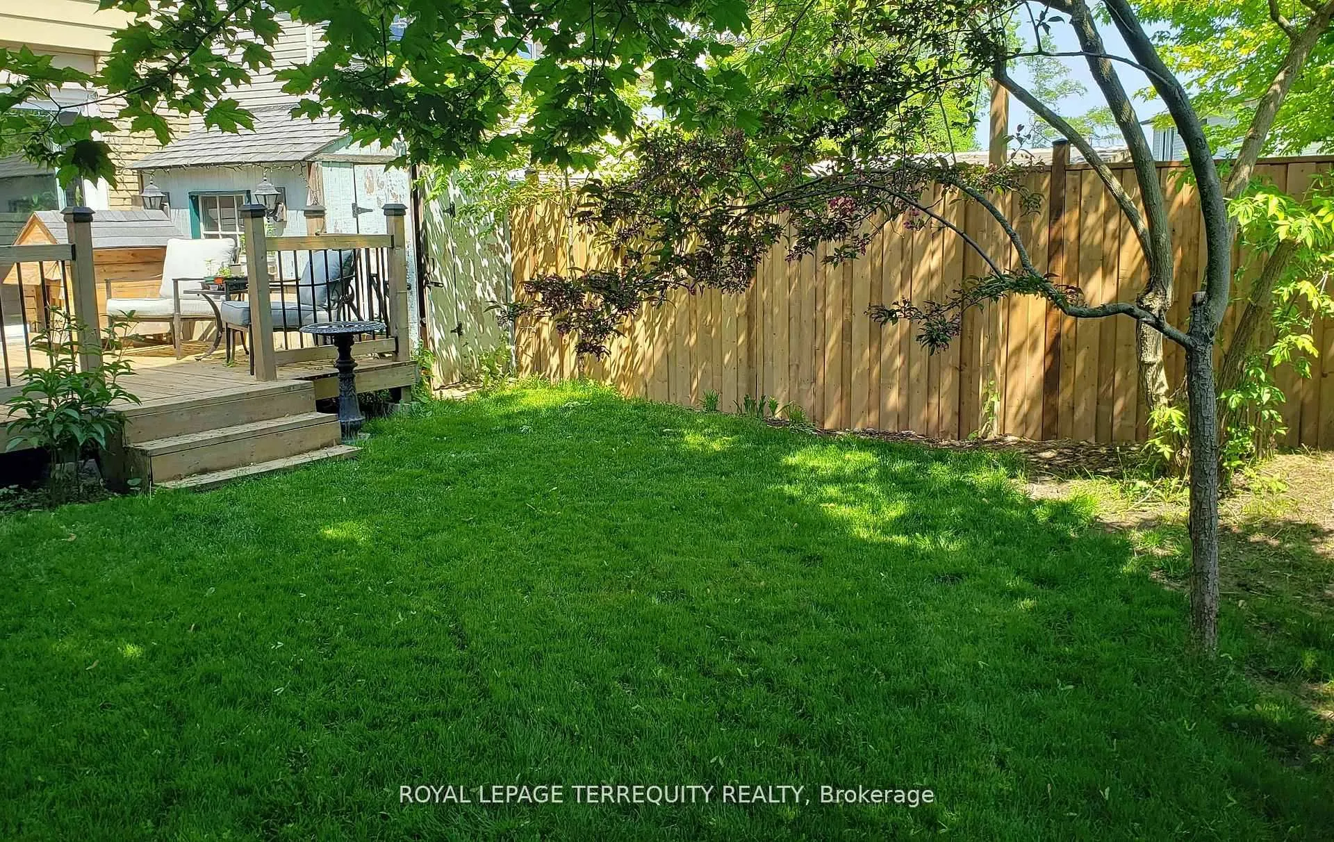 Photo 14 of 527 Carmello Court, Pickering, West Shore — HOMEH