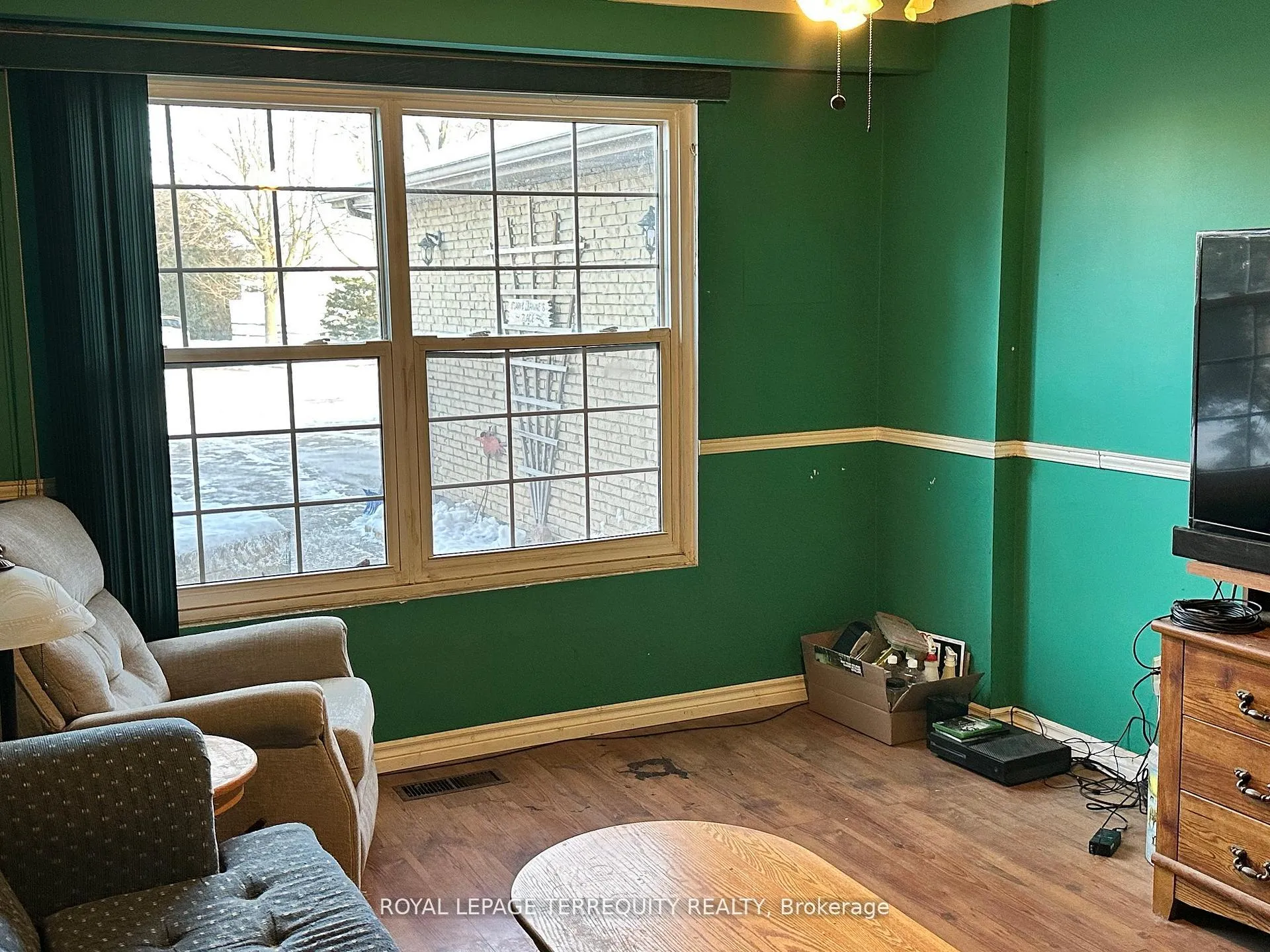 Photo 25 of 527 Carmello Court, Pickering, West Shore — HOMEH