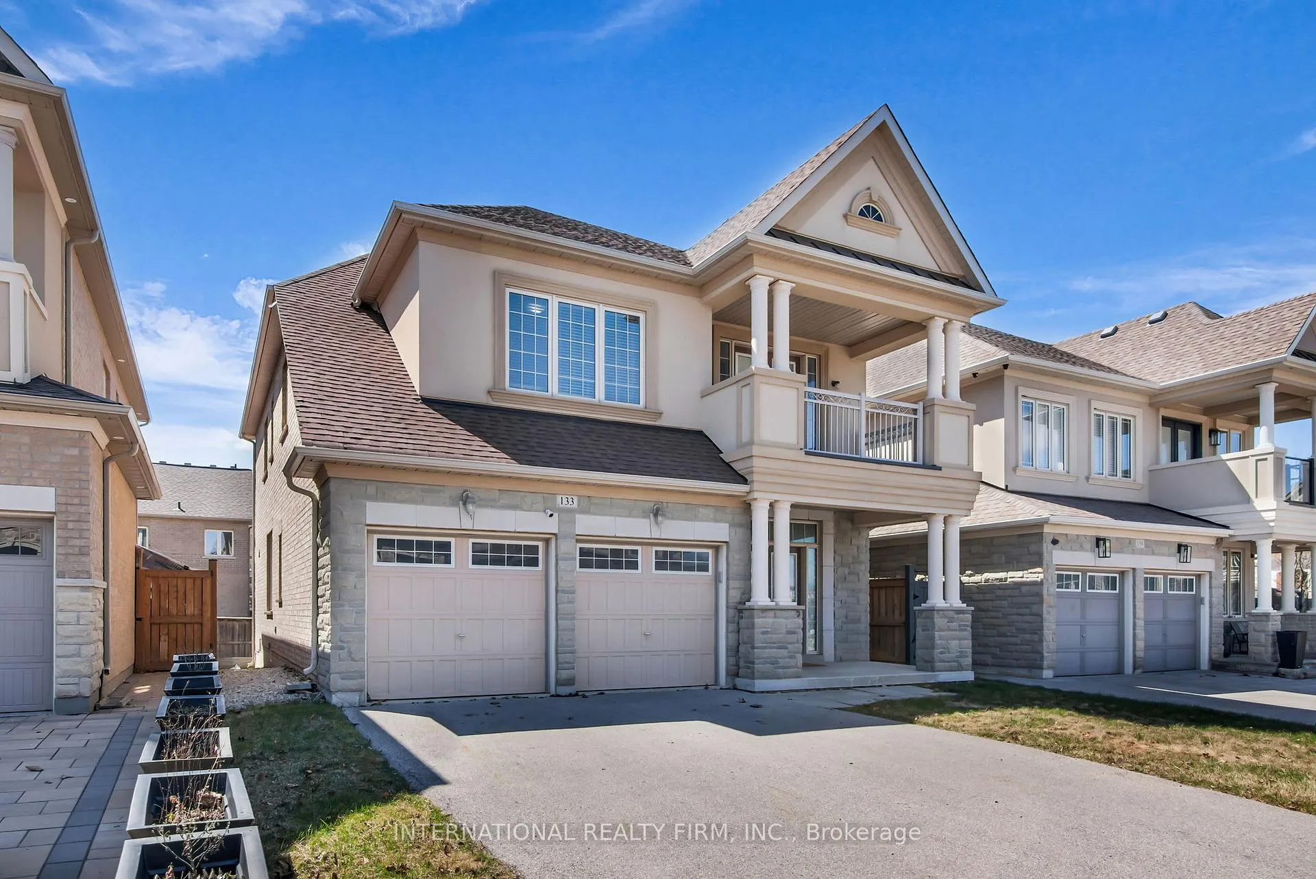 Photo 1 of 133 Hatton Garden Road, Vaughan, Vellore Village — HOMEH