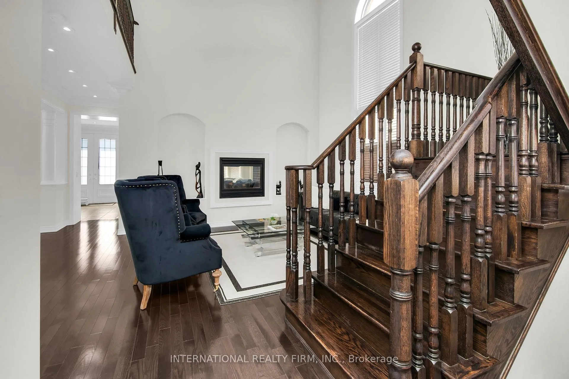 Photo 3 of 133 Hatton Garden Road, Vaughan, Vellore Village — HOMEH