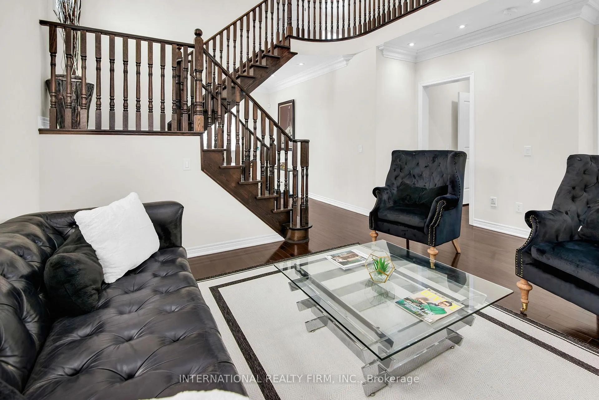 Photo 8 of 133 Hatton Garden Road, Vaughan, Vellore Village — HOMEH