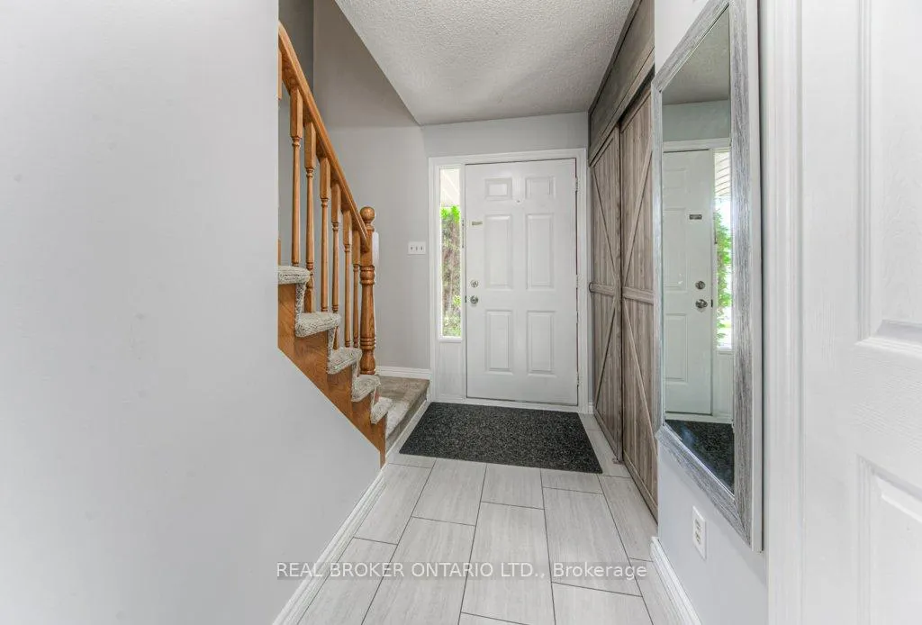 Photo 6 of Unit A, 645 Pinerow Crescent, Waterloo — HOMEH