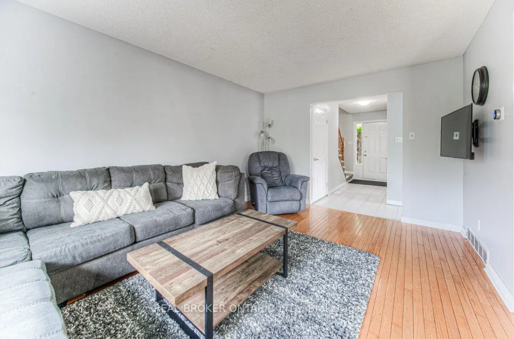 Photo 11 of Unit A, 645 Pinerow Crescent, Waterloo — HOMEH
