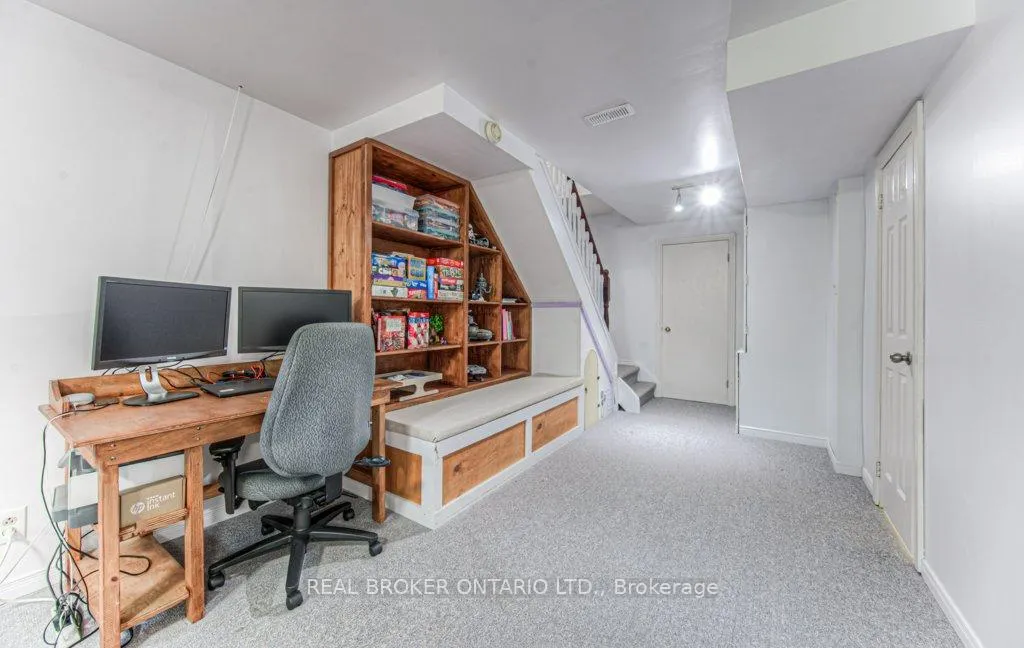 Photo 31 of Unit A, 645 Pinerow Crescent, Waterloo — HOMEH
